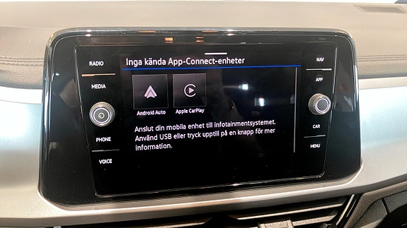 Volkswagen T-Roc 14 of 18