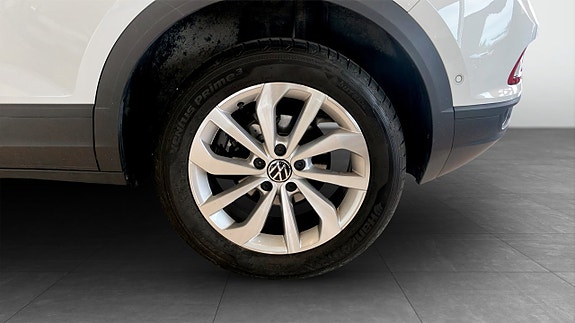 Volkswagen T-Roc 6 of 18