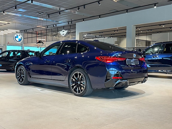 BMW i4 6 of 21