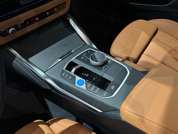 BMW i4 12 of 21