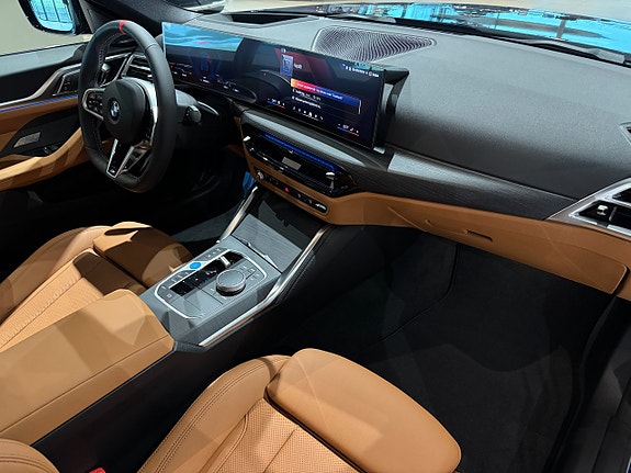 BMW i4 15 of 21
