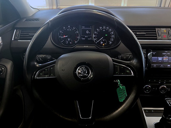 Skoda Octavia 9 of 16