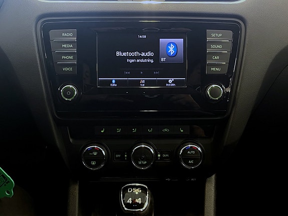 Skoda Octavia 10 of 16