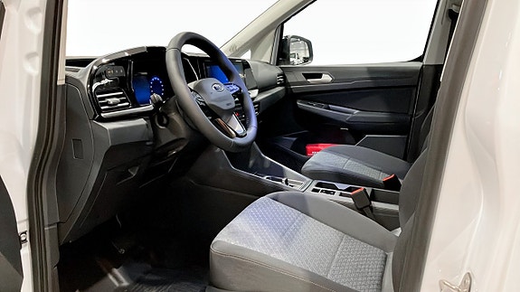Ford Transit Connect 15 of 15