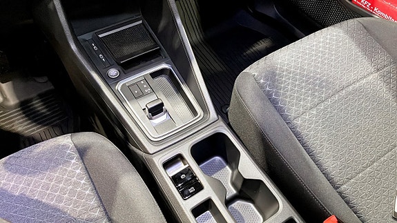 Ford Transit Connect 13 of 15
