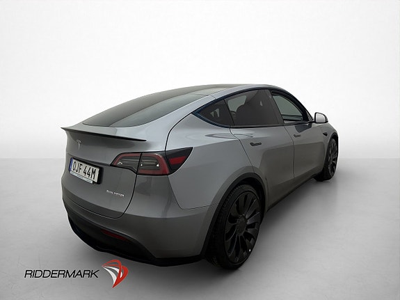 Tesla Model Y 9 of 30