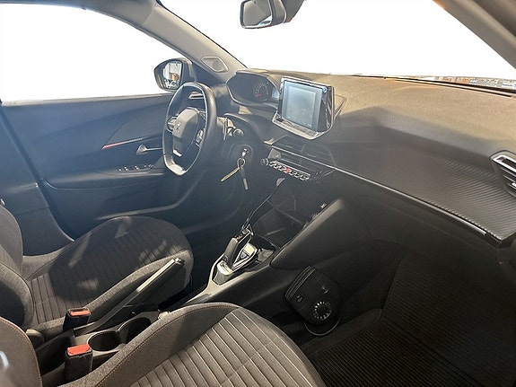Peugeot 2008 11 of 16