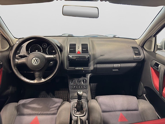 Volkswagen Polo 13 of 17