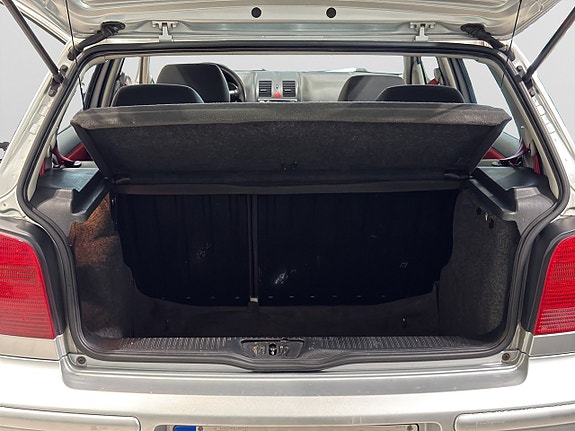 Volkswagen Polo 12 of 17