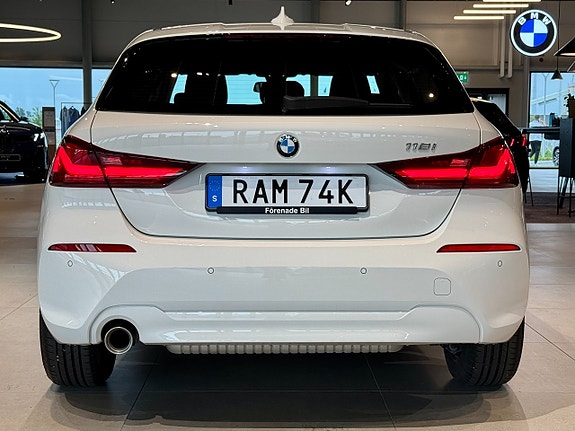BMW 118i 5 of 5