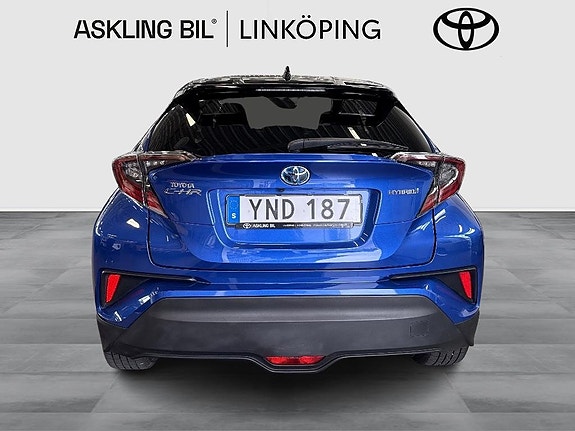 Toyota C-HR 5 of 17