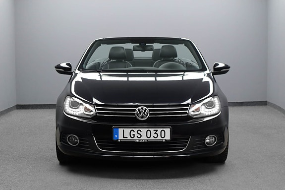 Volkswagen Eos 4 of 5