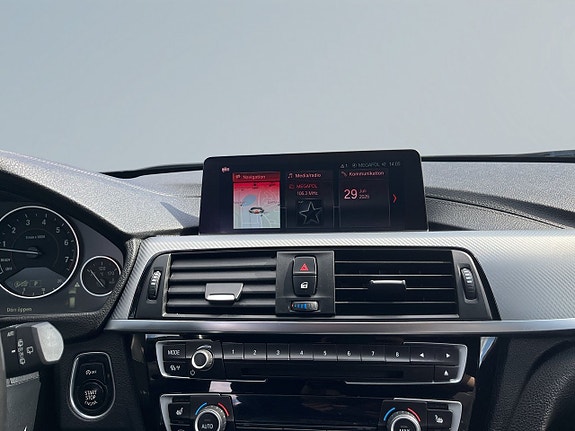 BMW 320i 11 of 18