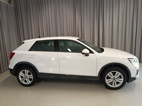Audi Q2 3 of 16