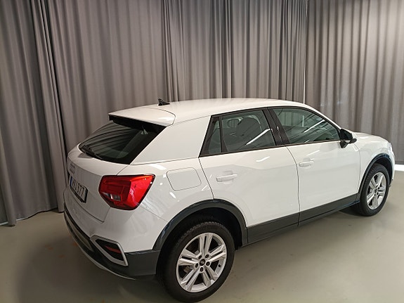 Audi Q2 4 of 16