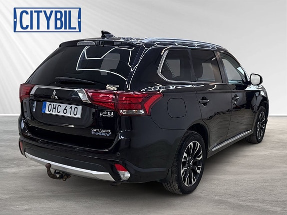 Mitsubishi Outlander 4 of 5
