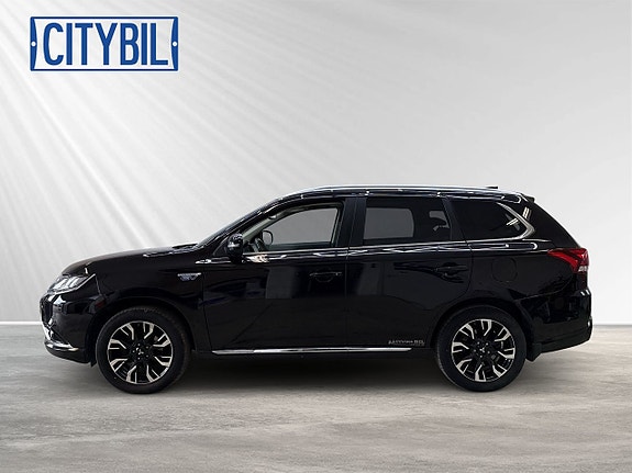 Mitsubishi Outlander 2 of 5