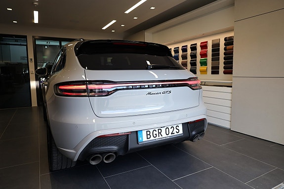 Porsche Macan GTS 7 of 30