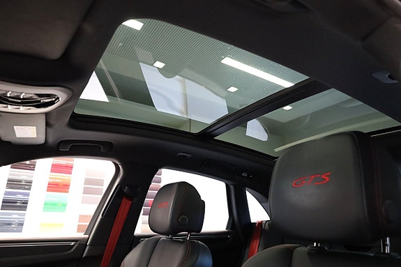Porsche Macan GTS 13 of 30