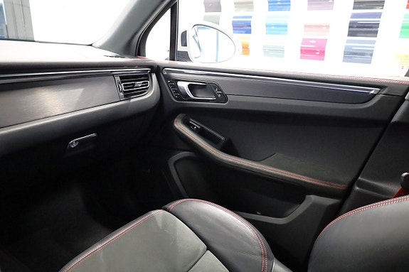 Porsche Macan GTS 28 of 30