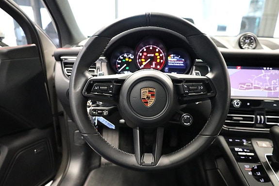 Porsche Macan GTS 18 of 30