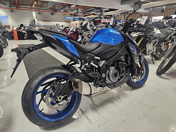 Suzuki GSX-S1000 6 of 6