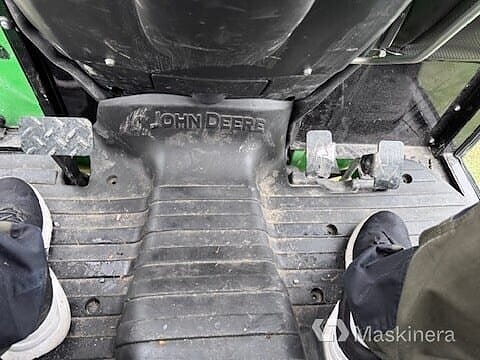 Traktor John Deere 3036E med hytt 17 of 27