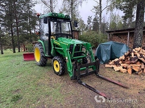 Traktor John Deere 3036E med hytt 3 of 27