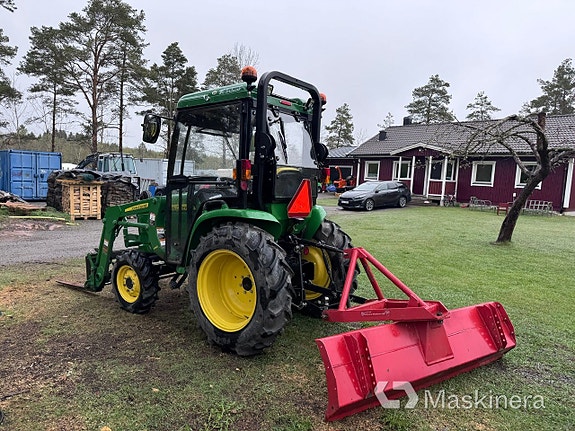 Traktor John Deere 3036E med hytt 10 of 27