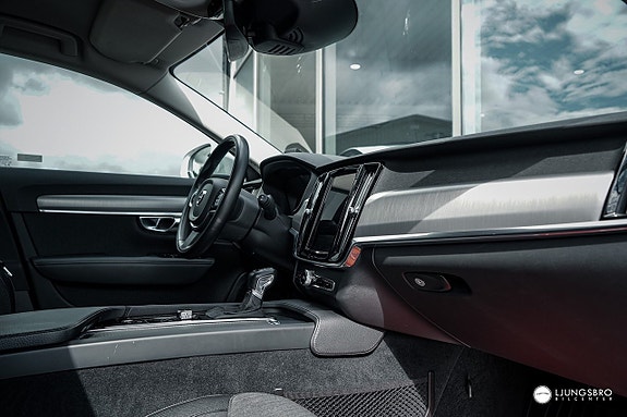 Volvo V90 12 of 13