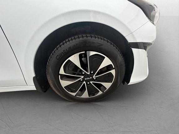 Kia Ceed 29 of 29