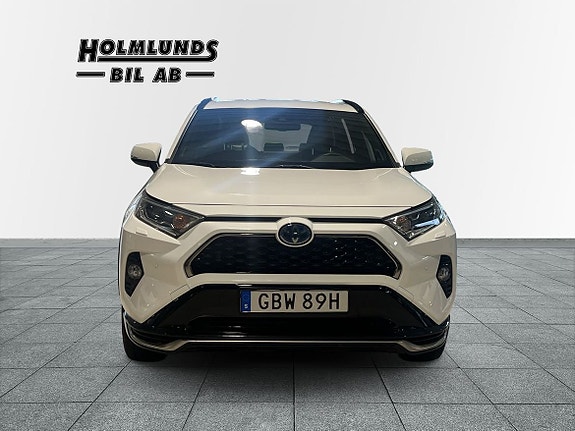 Toyota RAV4 5 of 22