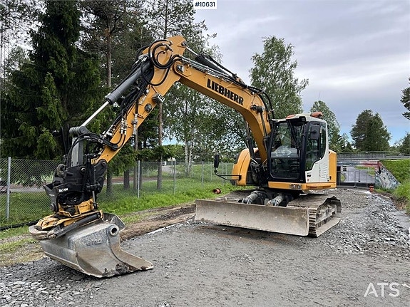 LIEBHERR R914 Compact, grävsystem och redskap (1,139,000:- e 12 of 24