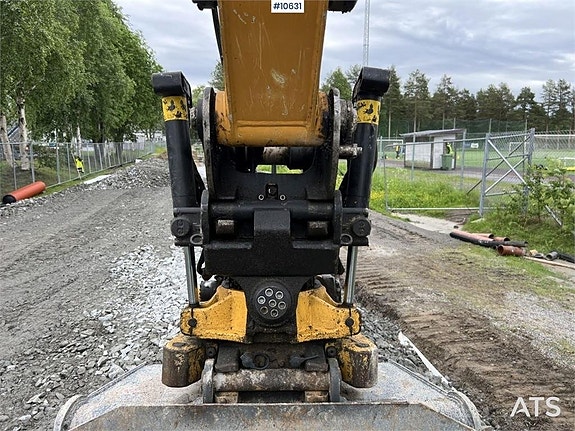 LIEBHERR R914 Compact, grävsystem och redskap (1,139,000:- e 17 of 24
