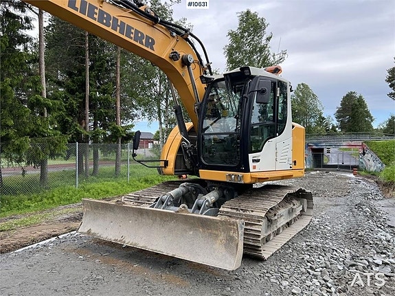 LIEBHERR R914 Compact, grävsystem och redskap (1,139,000:- e 21 of 24