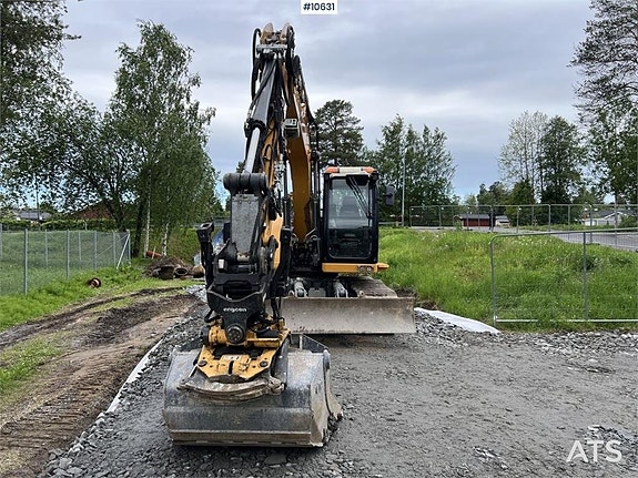LIEBHERR R914 Compact, grävsystem och redskap (1,139,000:- e 11 of 24