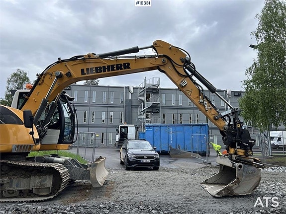 LIEBHERR R914 Compact, grävsystem och redskap (1,139,000:- e 9 of 24