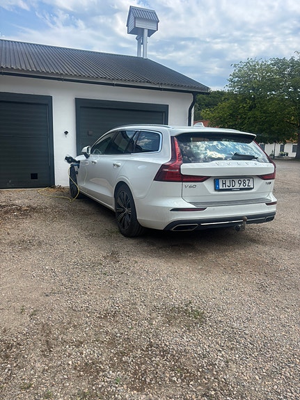 Volvo V60 3 of 4