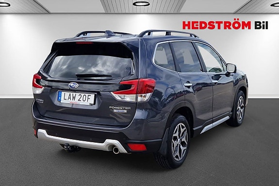 Subaru Forester 3 of 5