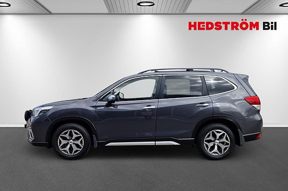 Subaru Forester 2 of 5