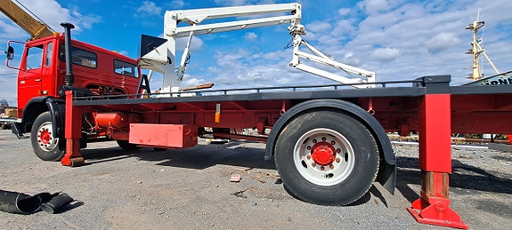 Volvo Underbrolift 3 of 5