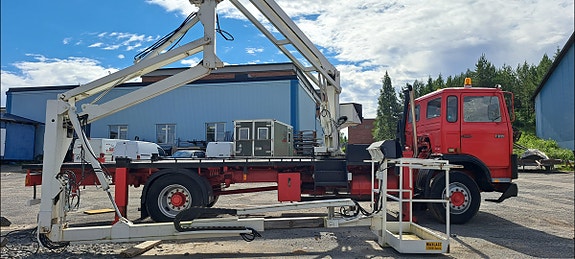 Volvo Underbrolift 5 of 5