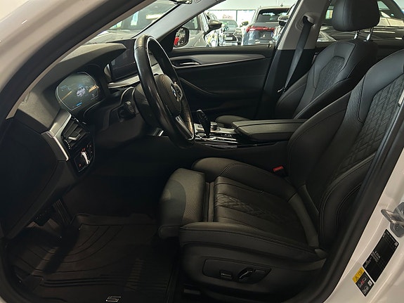BMW 530e 13 of 26