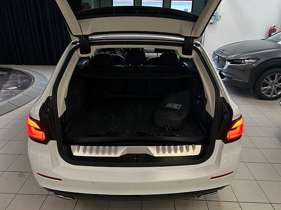 BMW 530e 25 of 26