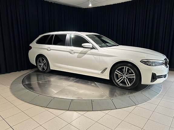 BMW 530e 11 of 26