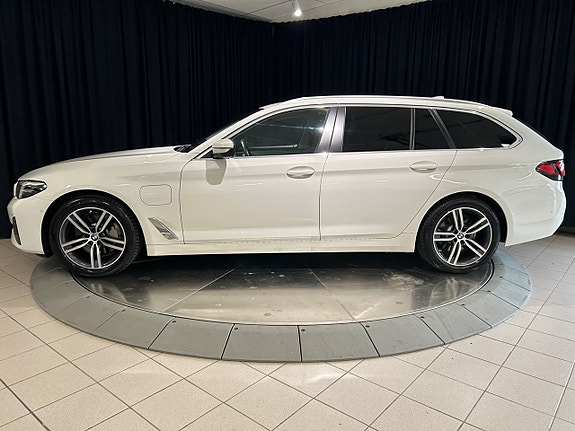 BMW 530e 5 of 26