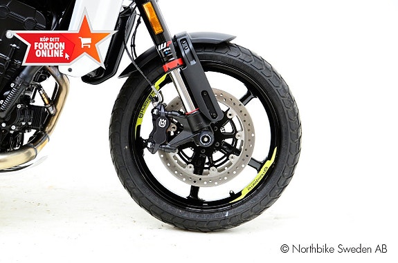 Husqvarna Svartpilen 801 6 of 12
