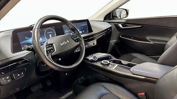 Kia EV6 8 of 12