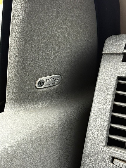 Dodge RAM 2500 8 of 10