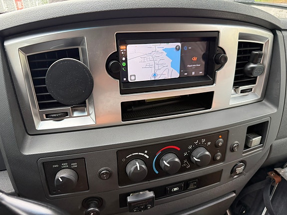 Dodge RAM 2500 7 of 10